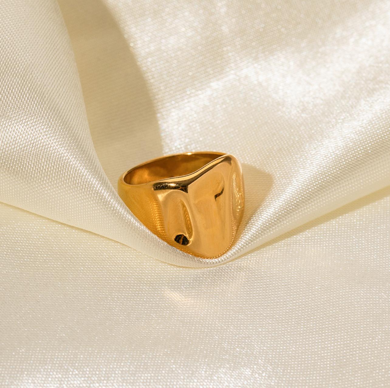 Lava gold ring