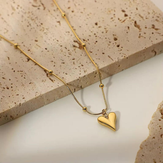 Royal heart pendant