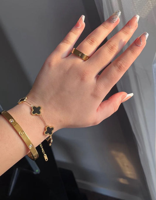Cartier and Clover Set