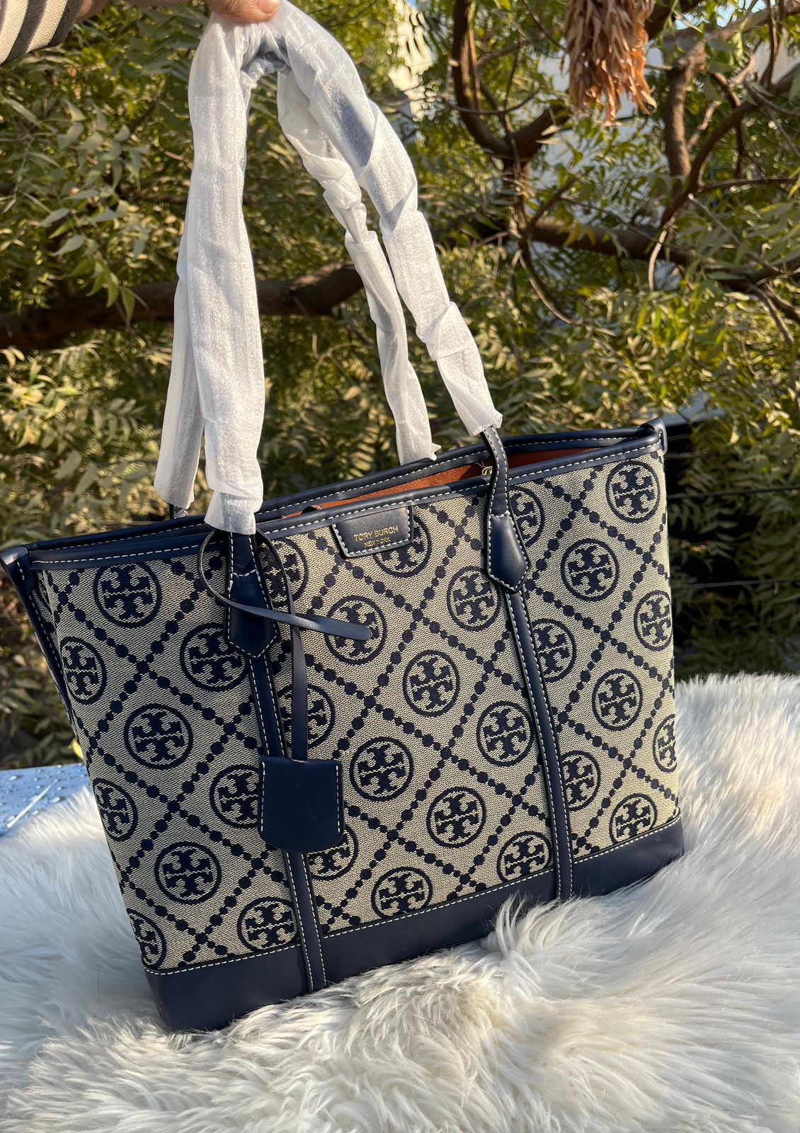 Tory Burch Perry T Monogram tote bag